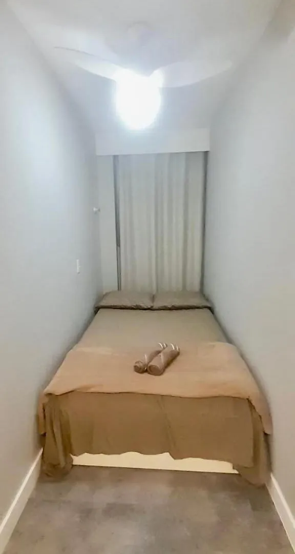 Apto Bc - 100 Metros Da Praia Balneário Camboriú